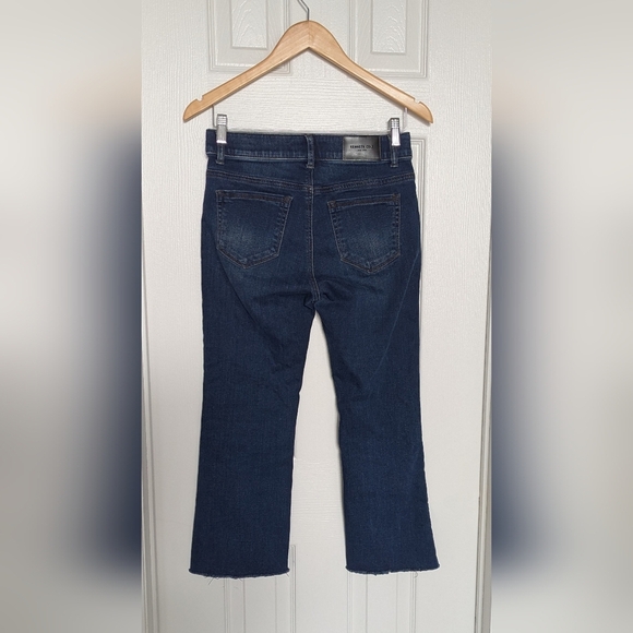 Kenneth Cole Women's (Size 27) Stretch Denim Cropped Lined Jeans - Picture 7 of 15